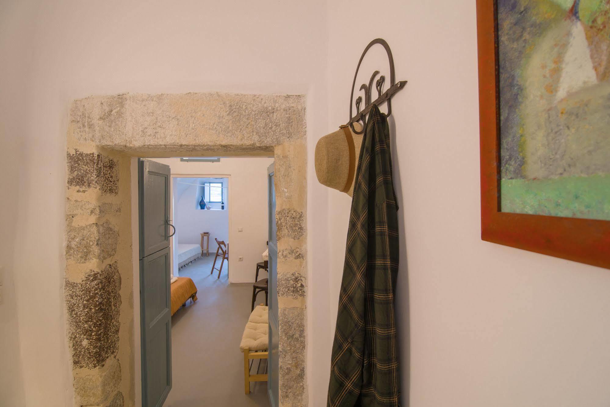 Mesana Traditional Stone Houses Emporio  Extérieur photo