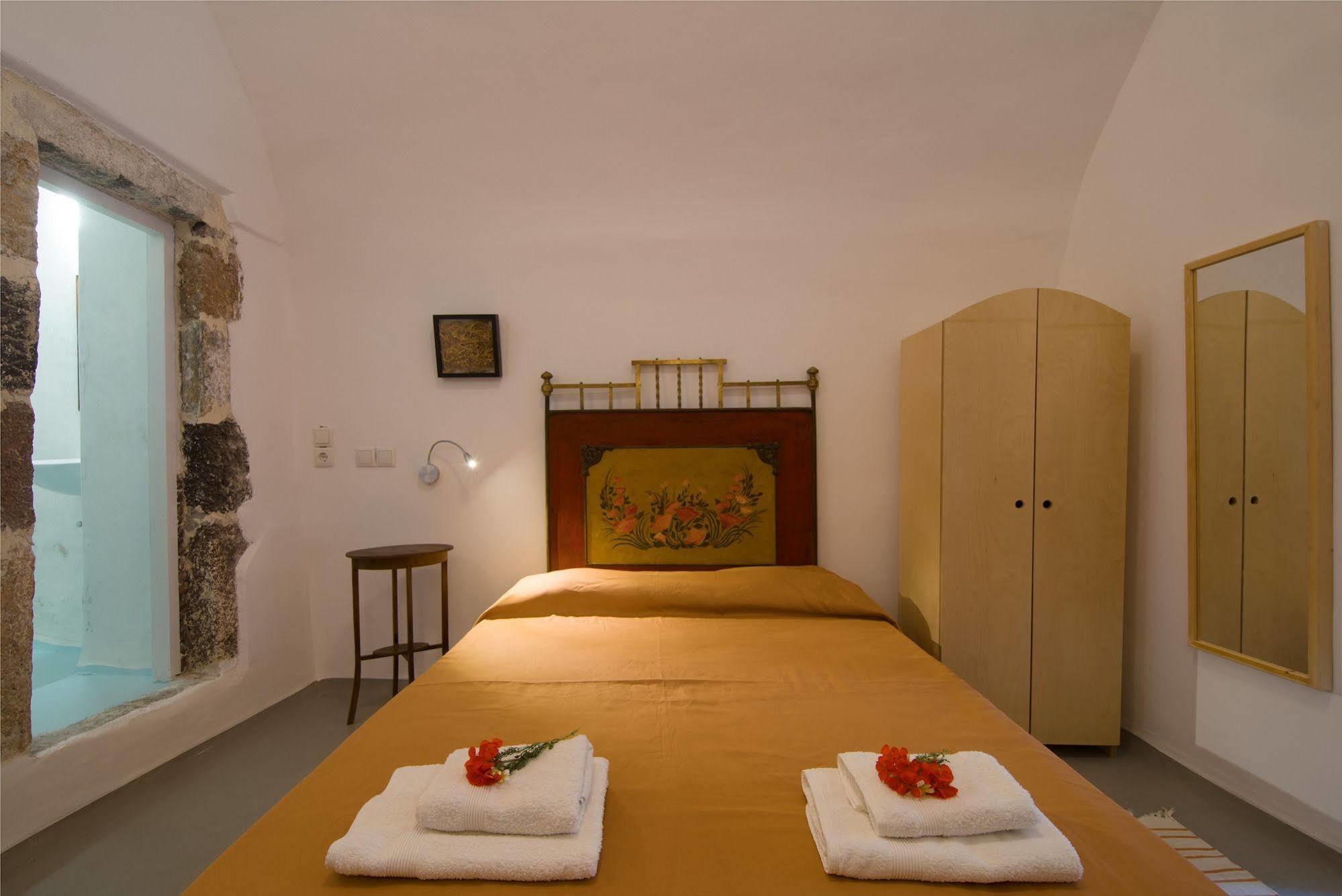 Mesana Traditional Stone Houses Emporio  Extérieur photo